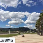 Gomez לה קאסס ד'אלקנאר