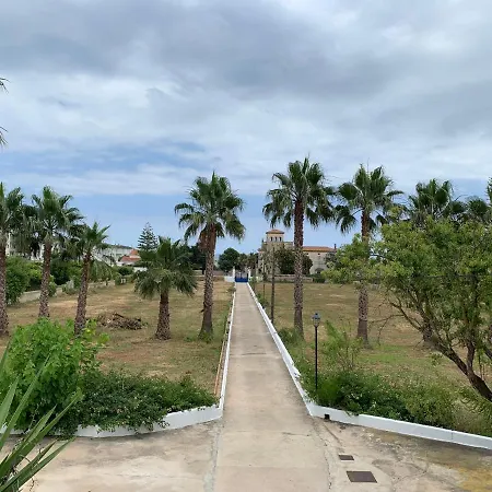 Gomez Villa *